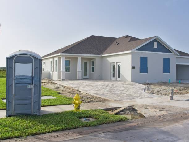 Portable Toilet Options We Offer in Woodfield, SC
